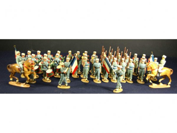 FRENCH FOREIGN LEGION LEAD SOLDIER SET BY FRENCHAL: 40+ pieces include 2 horses with riders, flag bearers, drummers, buglers, etc.