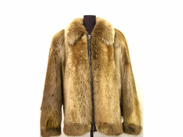 GENT'S LONG-HAIRED BEAVER JACKET: leather-trimmed zipper closure, "Furs by Winell" label, New York