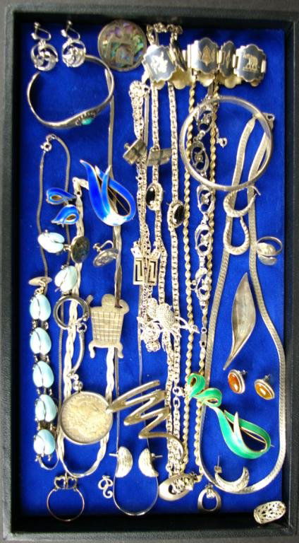 30+ PIECE STERLING JEWELRY GROUP: including chains, bracelets, pins, earrings, enameled pieces, a 1900 Morgan Silver Dollar, etc.