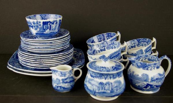 28-PIECE COPELAND SPODE ITALIAN PATTERN DINNERWARE: comprising two 8" plates, eight each 6" plates and saucers, six cups, a teabowl, a covered sugar bowl, a creamer, and a miniature creamer
