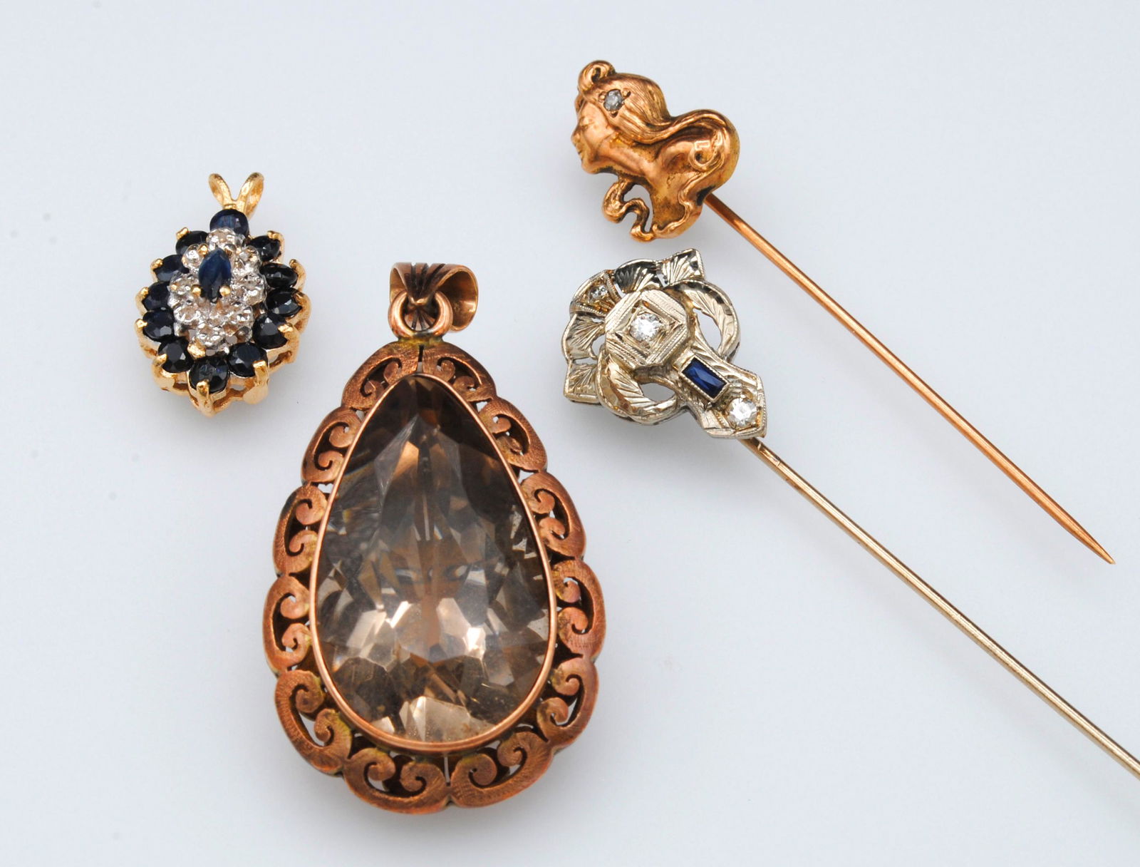(4) PIECE GOLD STICKPIN & PENDANT GROUP (1 of 2)