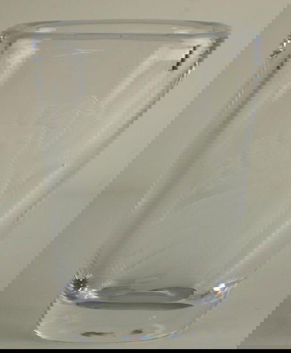 SVEN PALMQUIST FOR ORREFORS ART DECO VASE: with etched figure of a partially nude female, signed 'Orrefors Palmquist 3070', 8in.