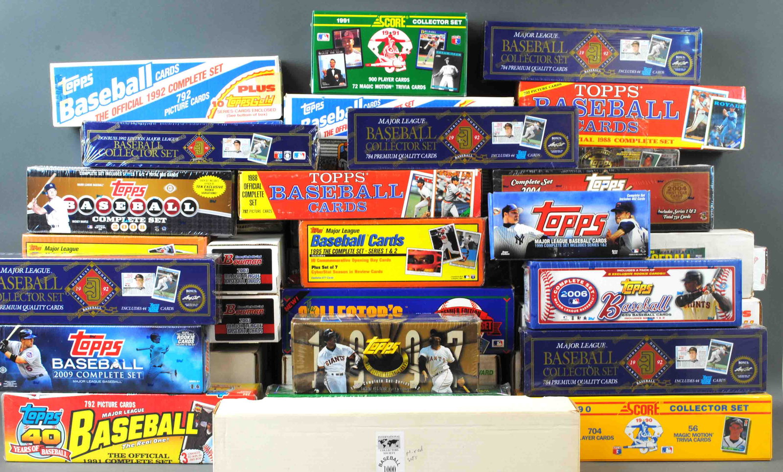 VERY LARGE COLLECTION OF BOXED BASEBALL CARDS (1 of 8)