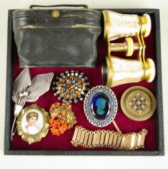 FRENCH OPERA GLASSES AND VINTAGE JEWELRY GROUP com: FRENCH OPERA GLASSES AND VINTAGE JEWELRY GROUP comprising mother-of-pearl opera glasses by Lemaire, Paris, six pins including an intaglio portrait pin by Warner, and an Edwardian bracelet