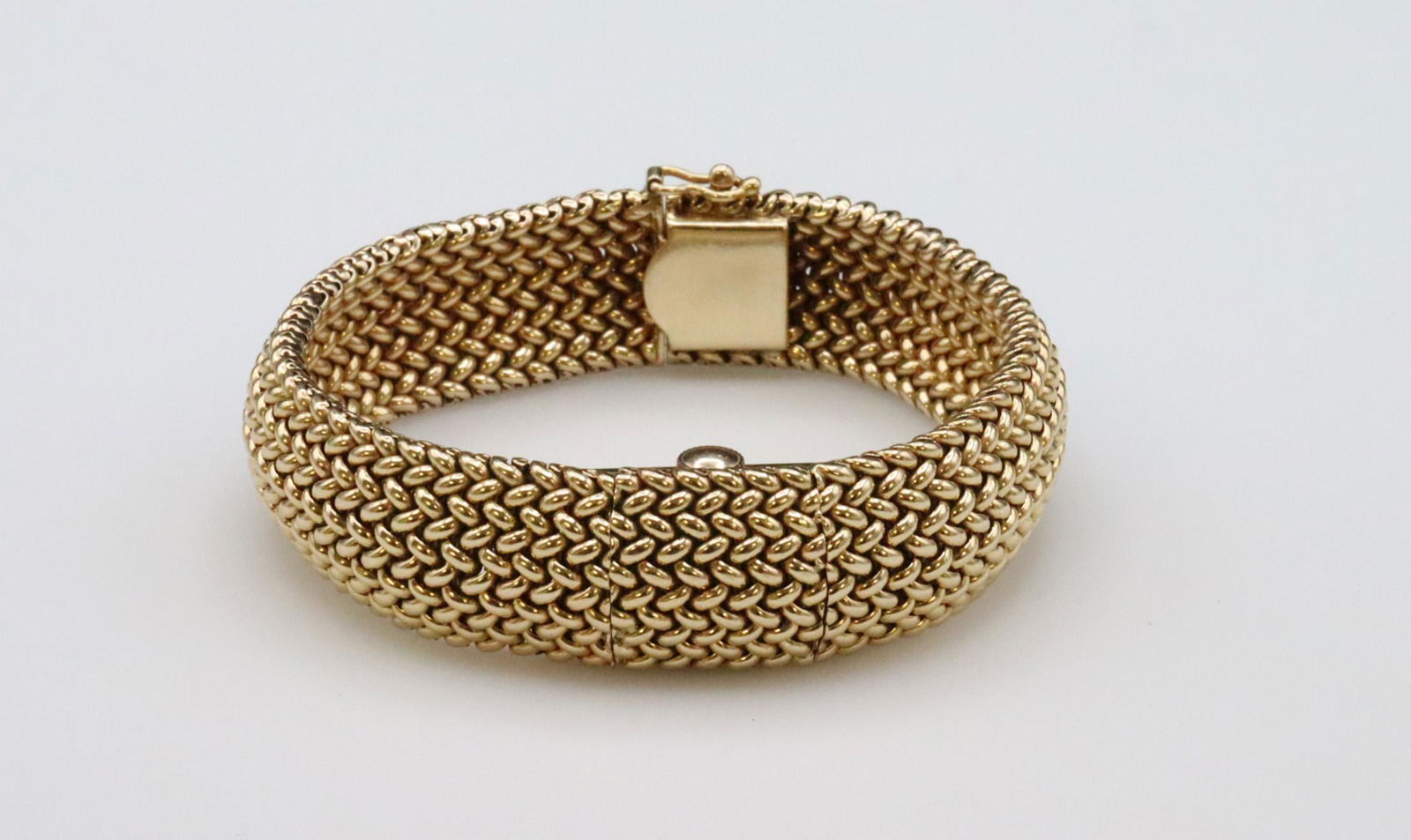 14K GOLD MESH COVERED BRACELET WATCH (1 of 3)