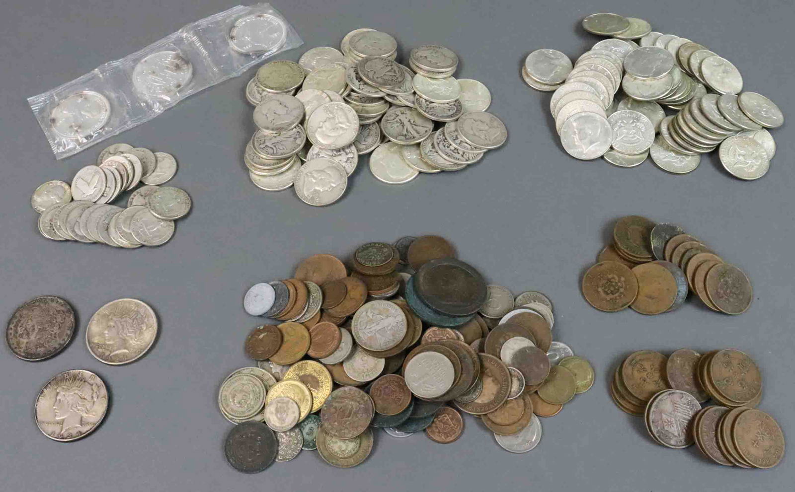 LG GROUP US & INTERN. SILVER & NON-SILVER COINS (1 of 12)