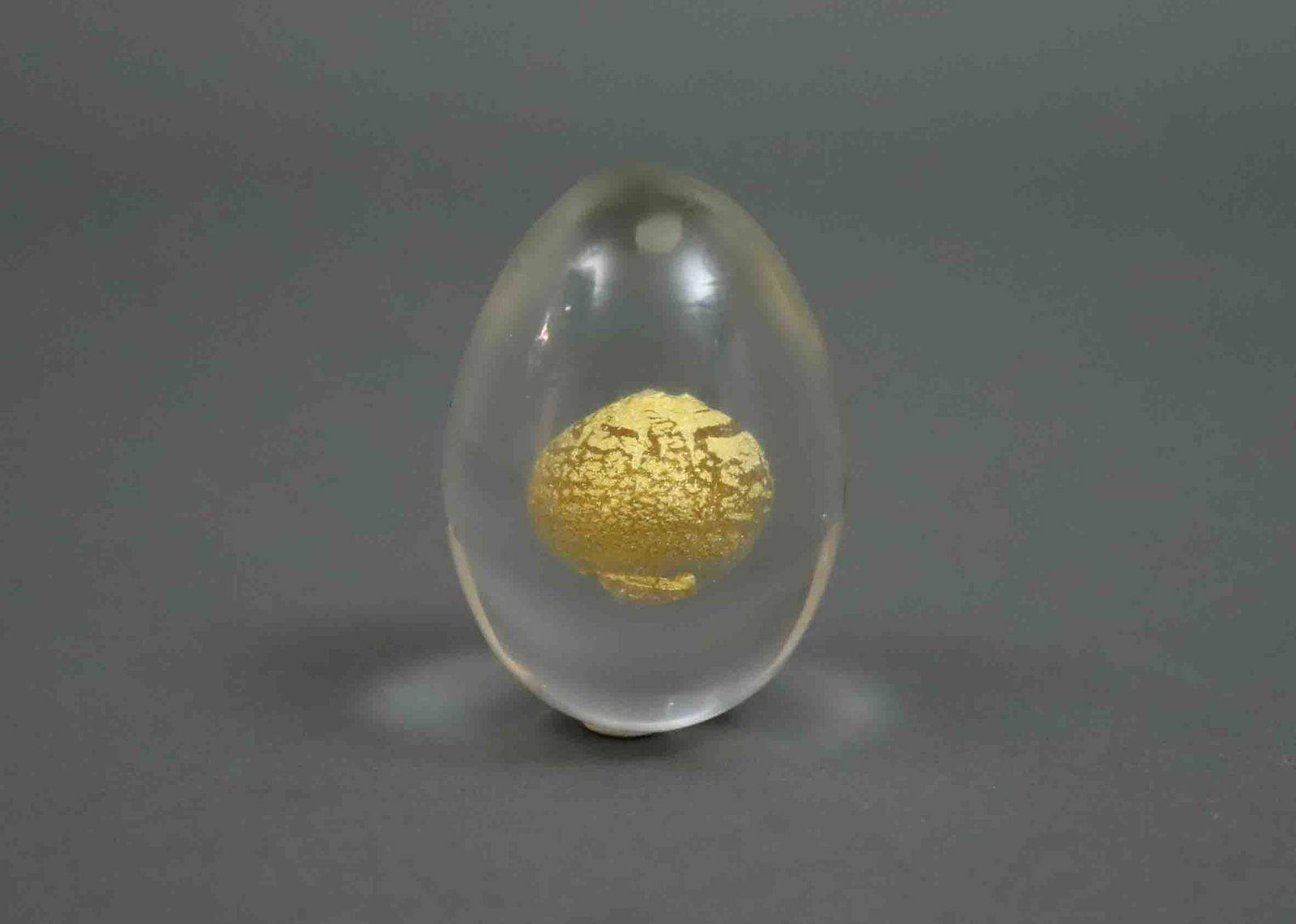TAPIO WIRKKALA FOR VENINI MURANO EGG PAPERWEIGHT (1 of 3)