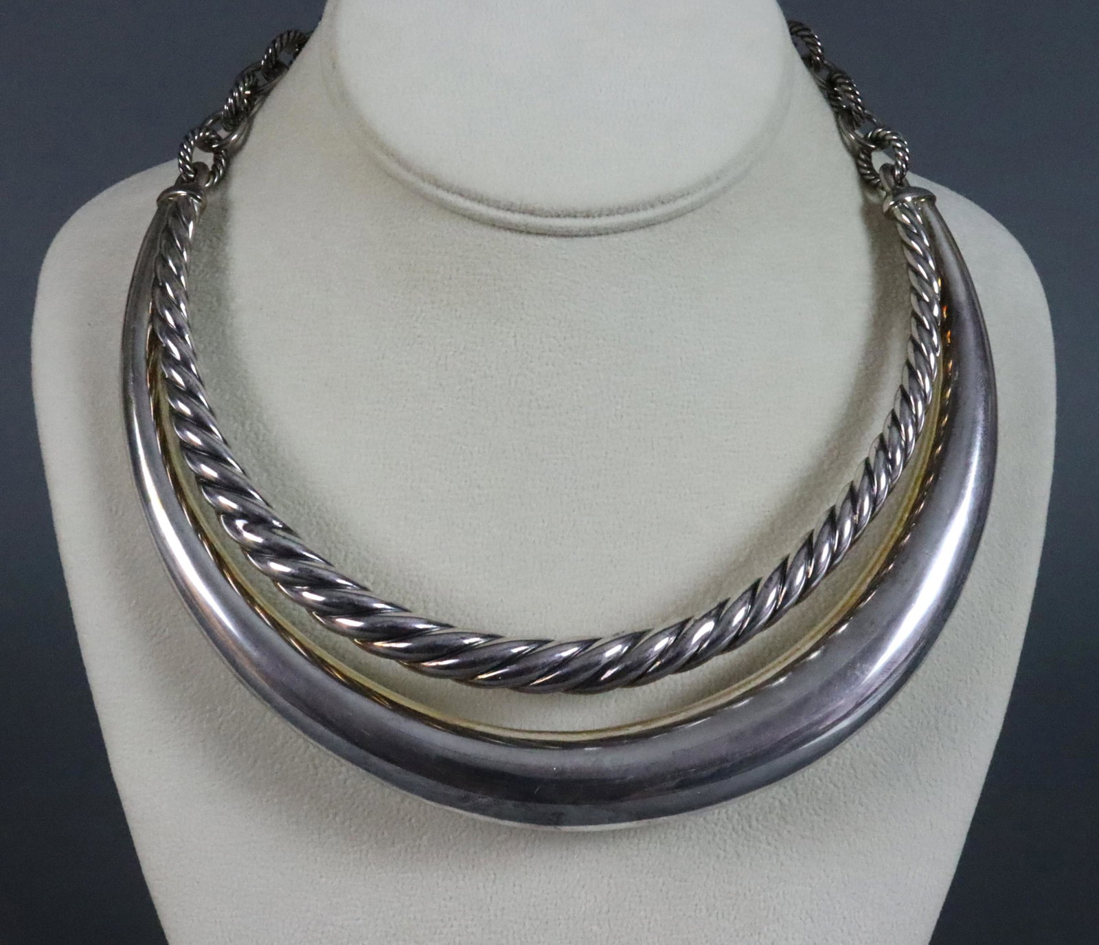 DAVID YURMAN STERLING PURE FORM COLLAR NECKLACE: stamped DY-925, and with logo tag, purchased Hartgers Jewelers, Wyckoff, NJ, approx. 17x6x7in., light tarnish, 6ozt., Opening Bid $300