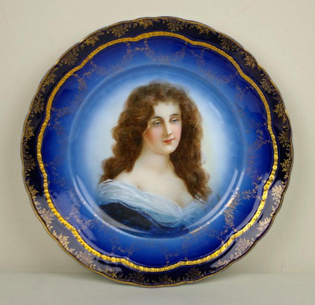 SEVEN PORCELAIN PORTRAIT & GENRE SCENE PLATES: SEVEN PORCELAIN PORTRAIT & GENRE SCENE PLATES including Rosenthal, Bavarian, Austrian, all transfer-decorated, depicting beautiful women with cherubs, family scenes, courting couple, and portrait, 7-8