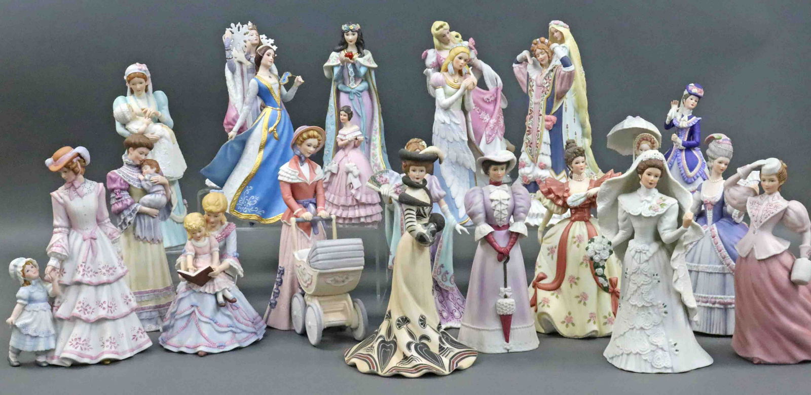 (22) PIECE LENOX FIGURINE COLLECTION (1 of 9)