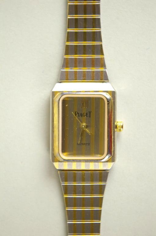 PIAGET STAINLESS LADIES WATCH: dial marked Piaget Quartz