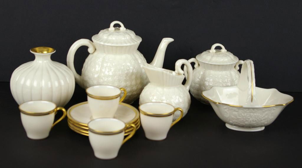 13-PIECE LENOX PORCELAIN GROUP: includes a 3-piece tea service in Hawthorne pattern, four blue-mark Lenox for Tiffany & Co. demitasse cups and saucers, a gourd-form ribbed vase, and a handled basket
