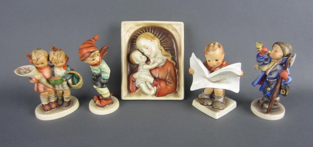 FOUR HUMMELS AND A HUMMEL PLAQUE: includes Latest News, Hear Ye Hear Ye, March Winds, Going to Grandma's, and Madonna & Child plaque, tallest 6in.
