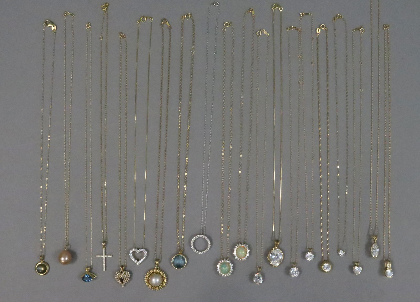 (20) 14K GOLD PENDANTS ON TRACE CHAINS (1 of 5)