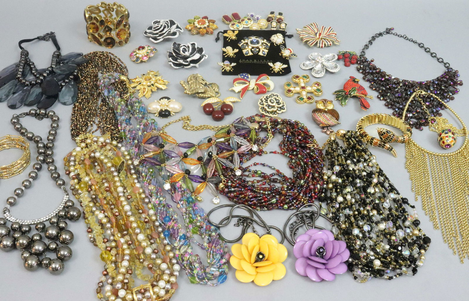 (76) PIECE JOAN RIVERS COSTUME JEWELRY COLLECTION (1 of 18)
