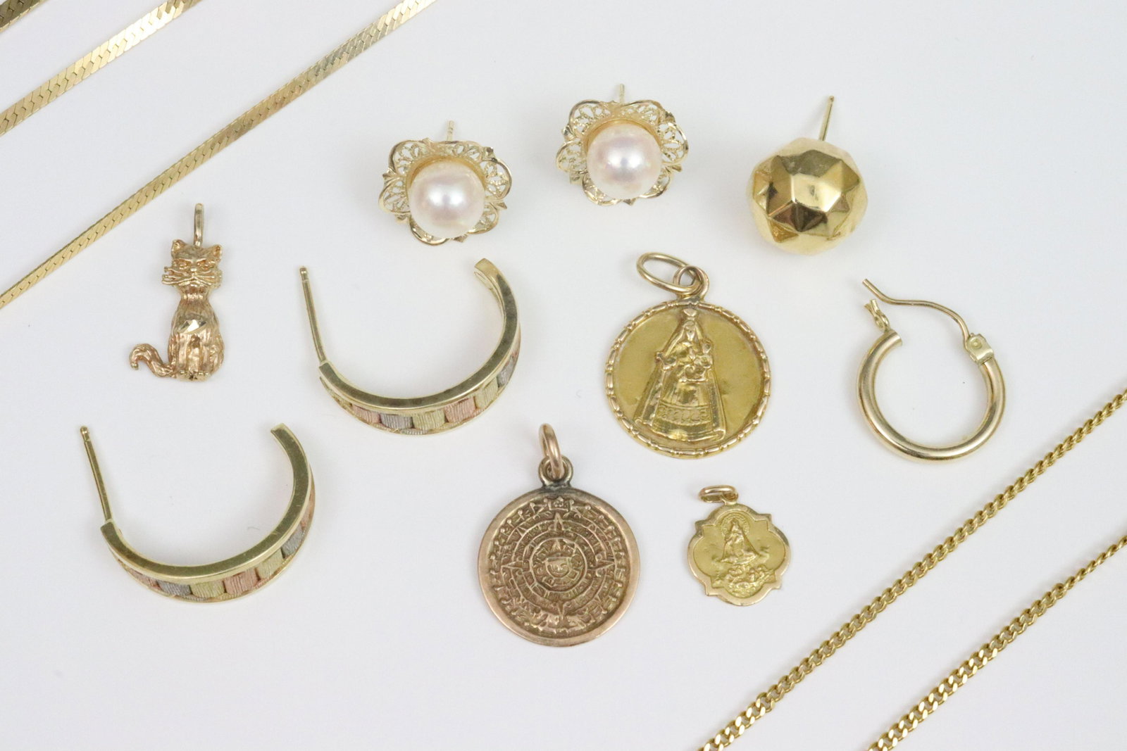 (13) PIECE GOLD JEWELRY GROUP (1 of 2)