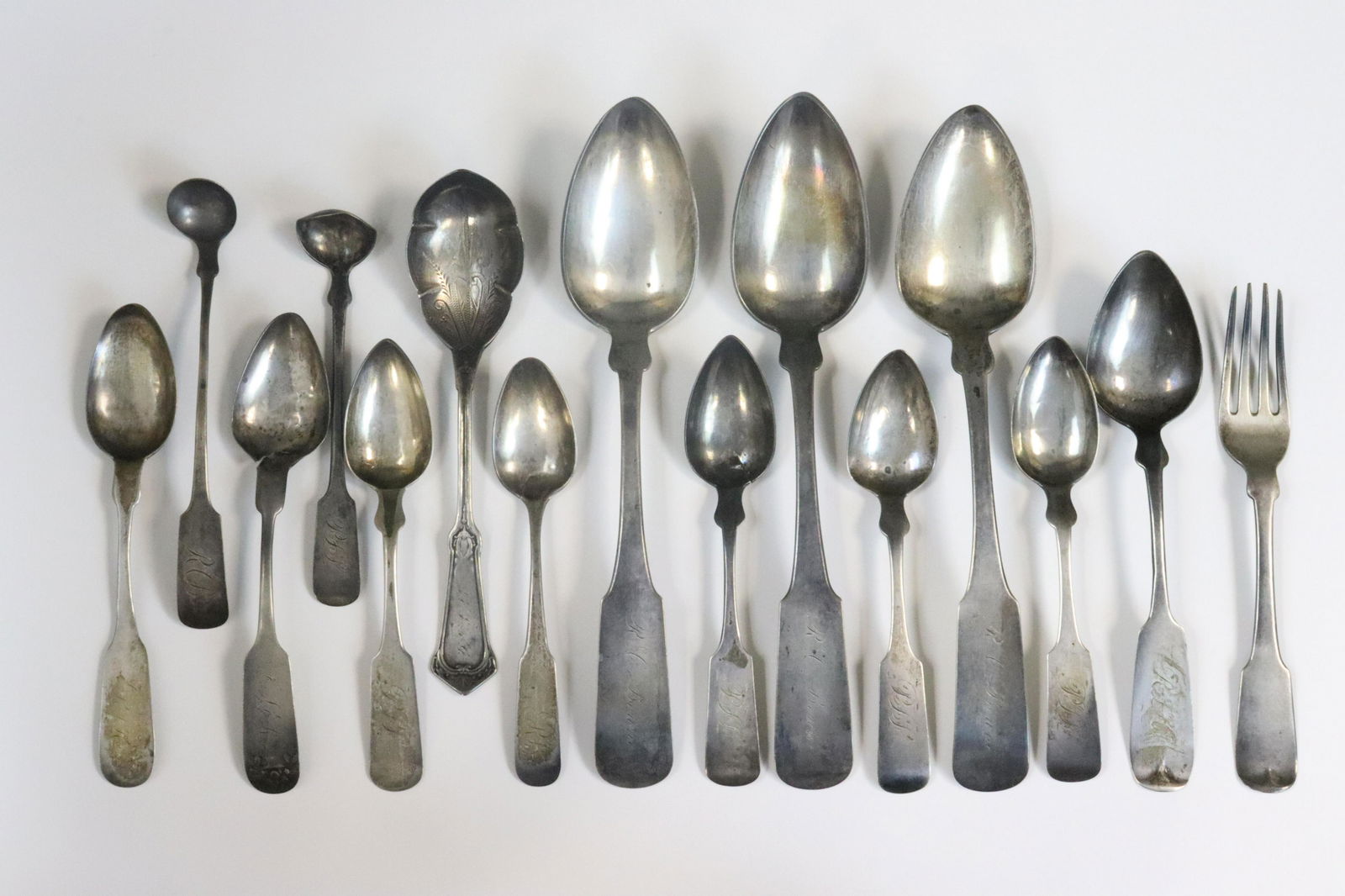 (15) PIECE  US COIN SILVER FLATWARE GROUP (1 of 1)