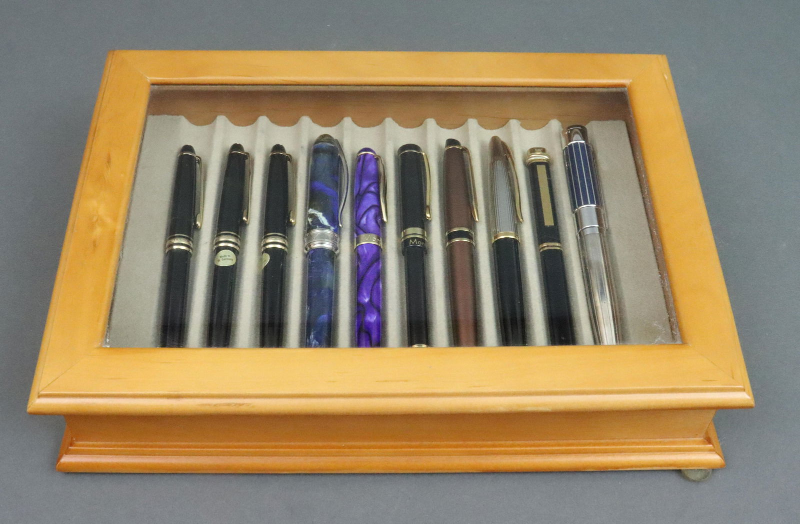 (15) COLLECTIBLE WRITING INSTRUMENTS (1 of 9)