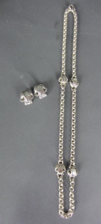 KIESELSTEIN-CORD STERLING NECKLACE & EARCLIP SET: including a 27" chain-link necklace with matching earclips in frog design, signed Kieselstein-Cord 1998 / 925, with original Kieselstein dust bag and Neiman Marcus box