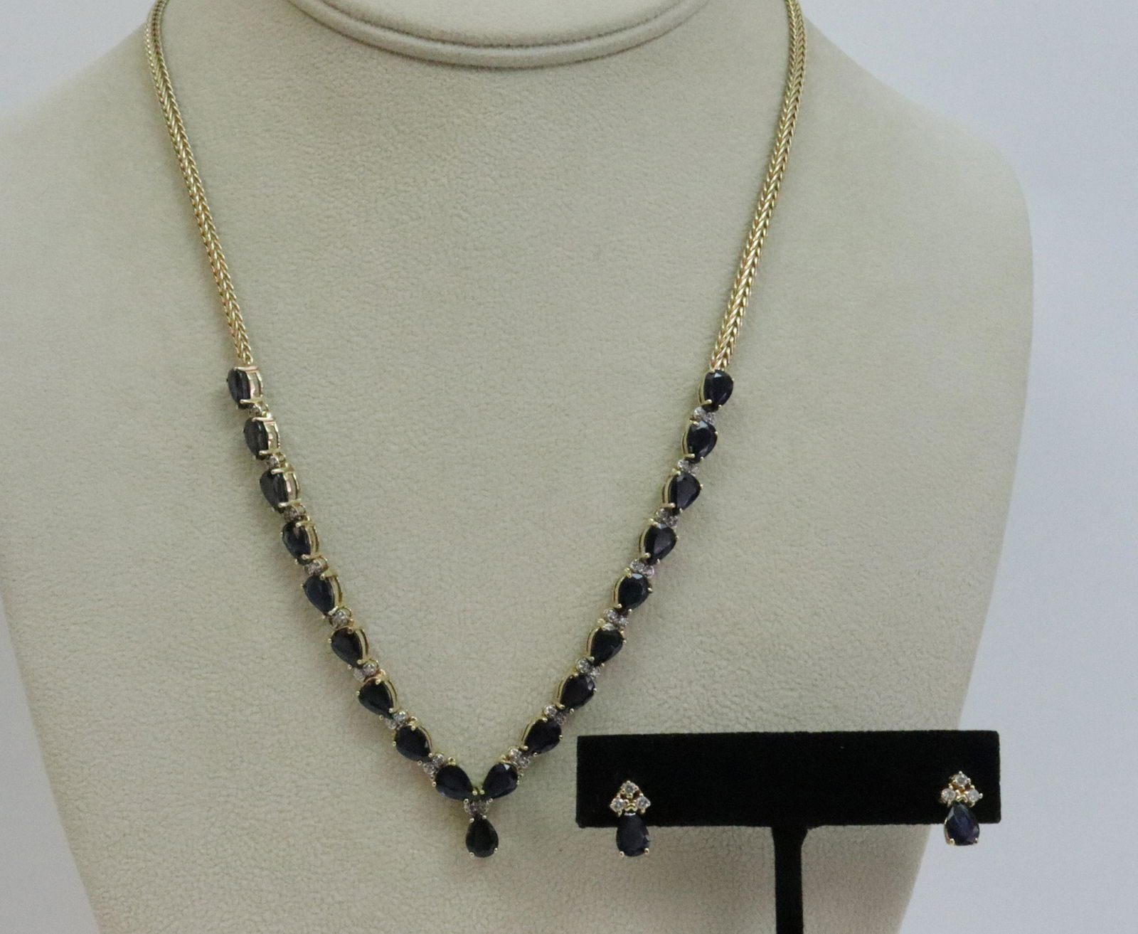 14K SAPPHIRE NECKLACE & EARRING SET (1 of 6)