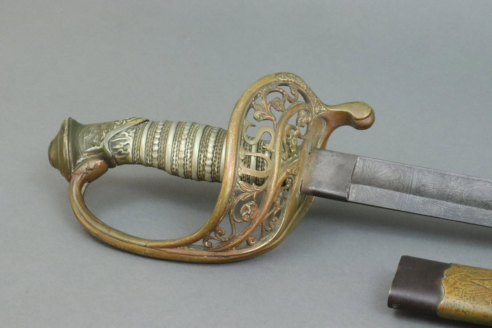 CIVIL WAR MODEL 1850 STAFF & FIELD OFFICER PRESENTATION SWORD (1 of 12)