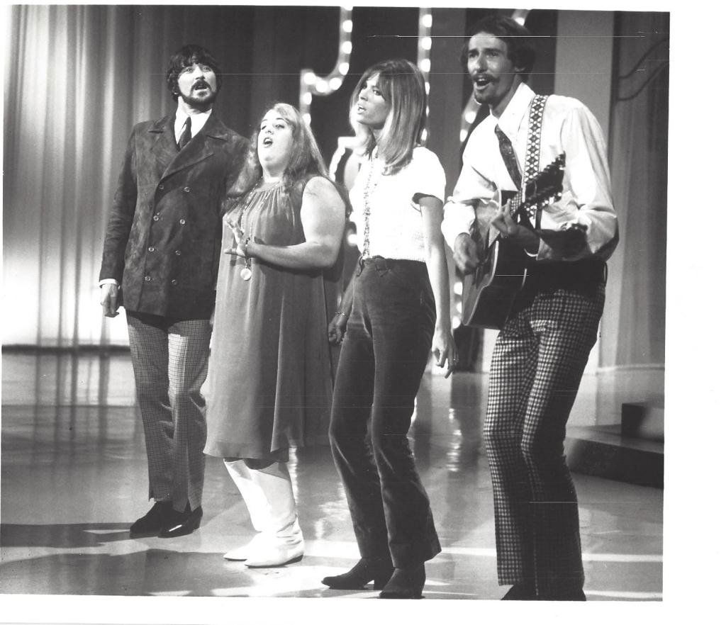 150+ ABC BLACK & WHITE PHOTO STILLS: including television programs, specials and movies, etc., The Hollywood Palace with: Ella Fitzgerald, Bing Crosby and Dorothy Lamour, Diana Ross and the Supremes, The Mamas and the Papas, George Burns