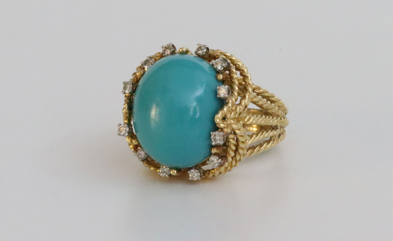 VINTAGE 18K TURQUOISE & DIAMOND RING (1 of 4)