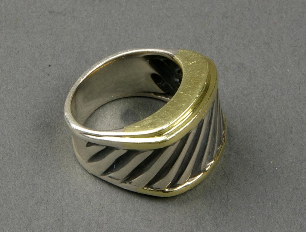DAVID YURMAN 14K & STERLING RING: marked "Sterling D. Yurman 14K"
