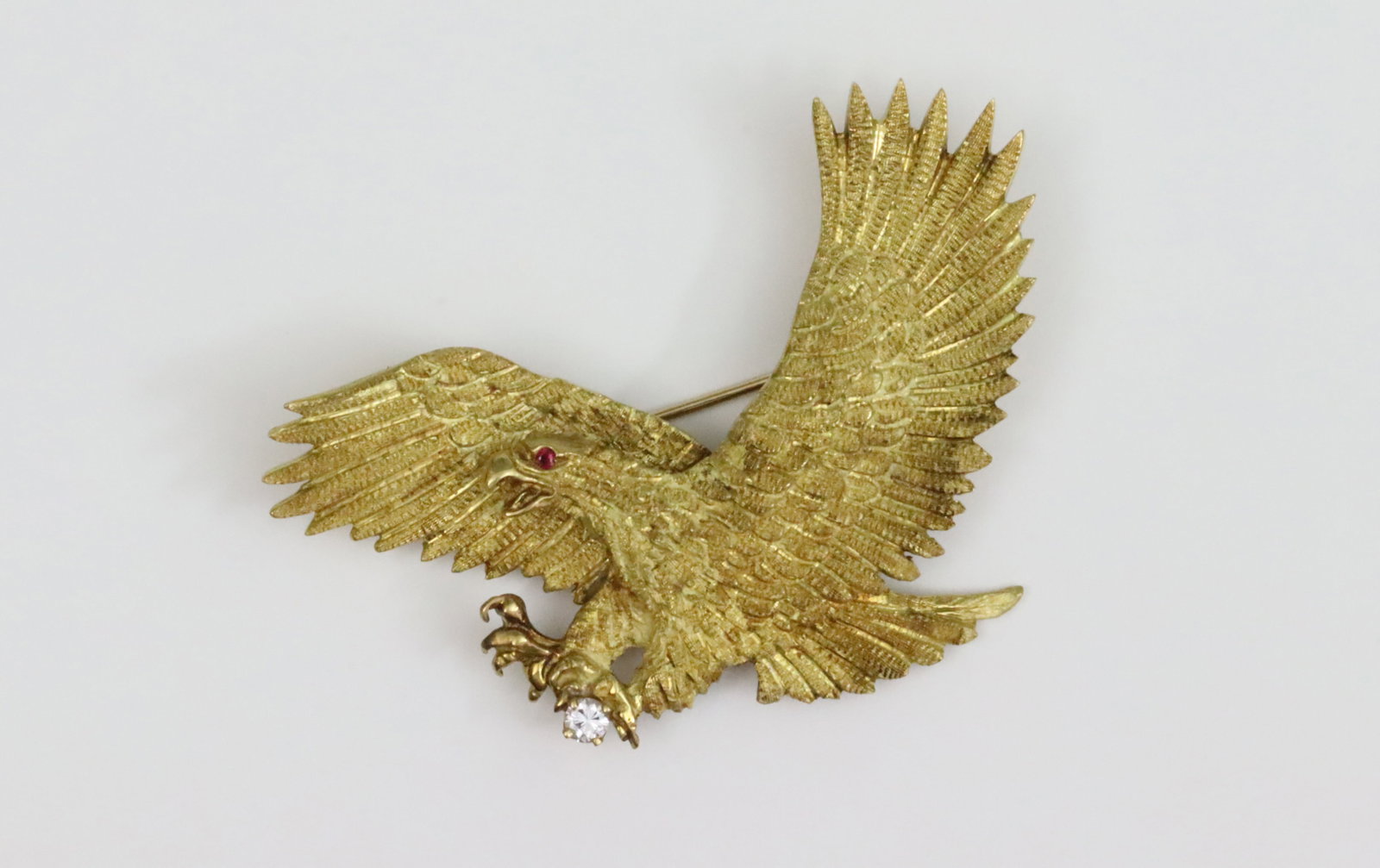 18K EAGLE PIN WITH DIAMOND (1 of 3)