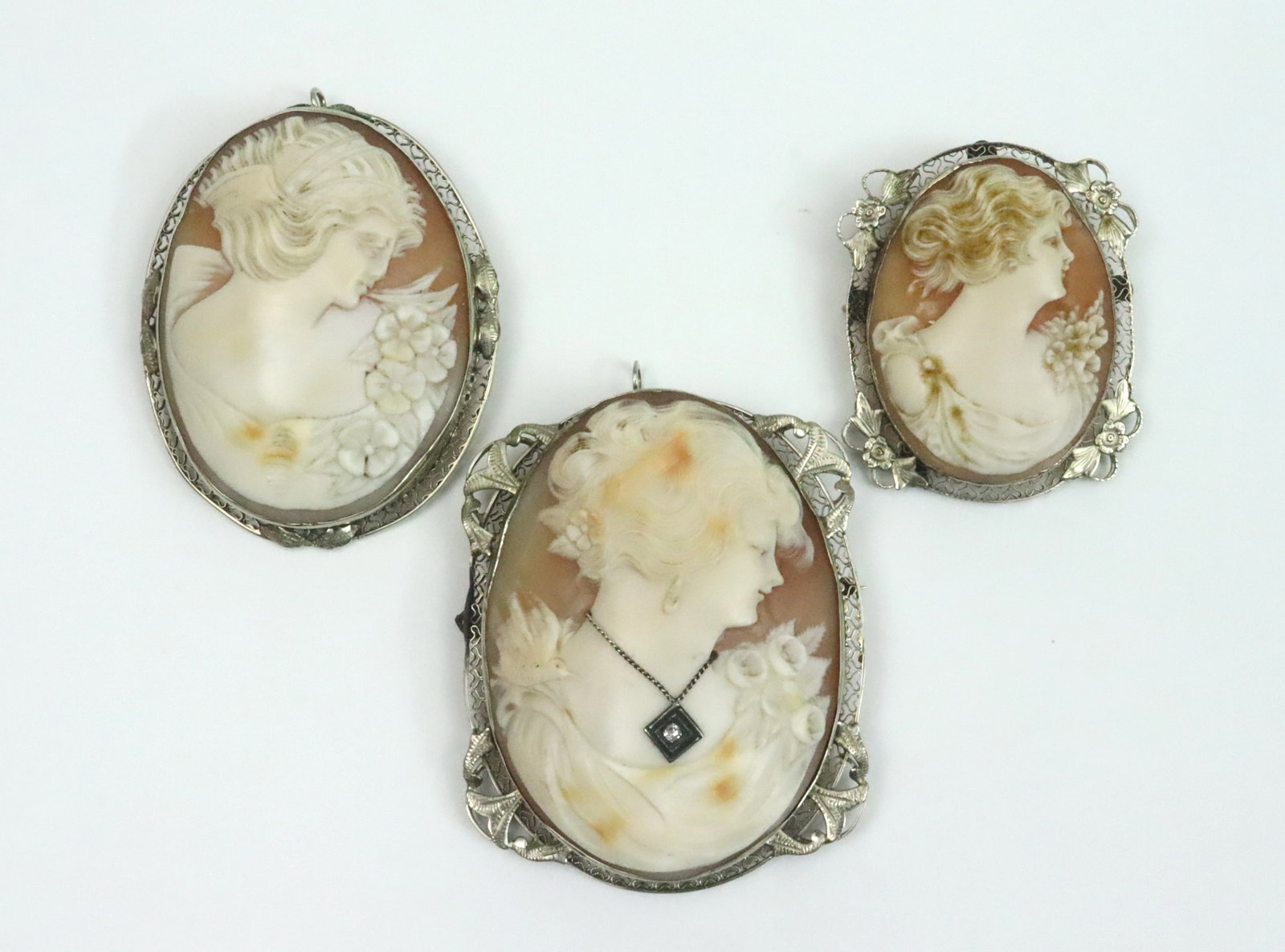 (3) 14K CAMEO BROOCH PENDANTS (1 of 2)