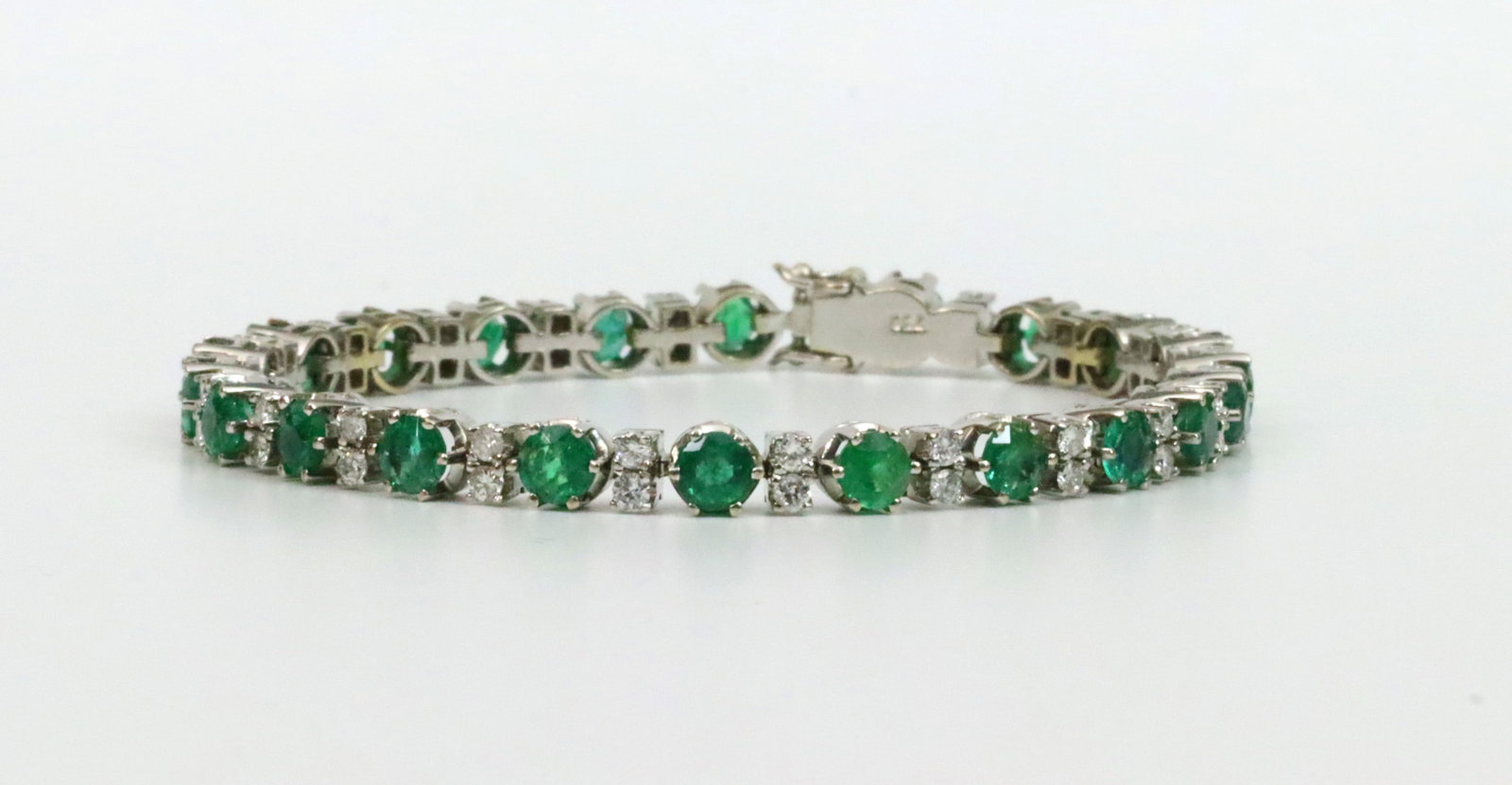 18K EMERALD & DIAMOND TENNIS BRACELET (1 of 5)