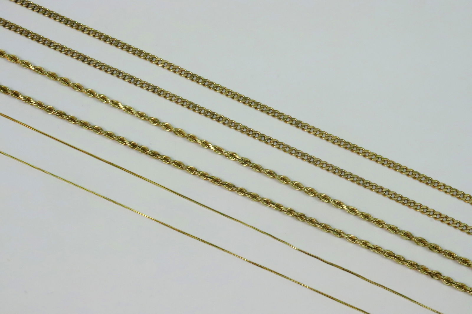 (3) 14K GOLD NECKCHAINS (1 of 3)