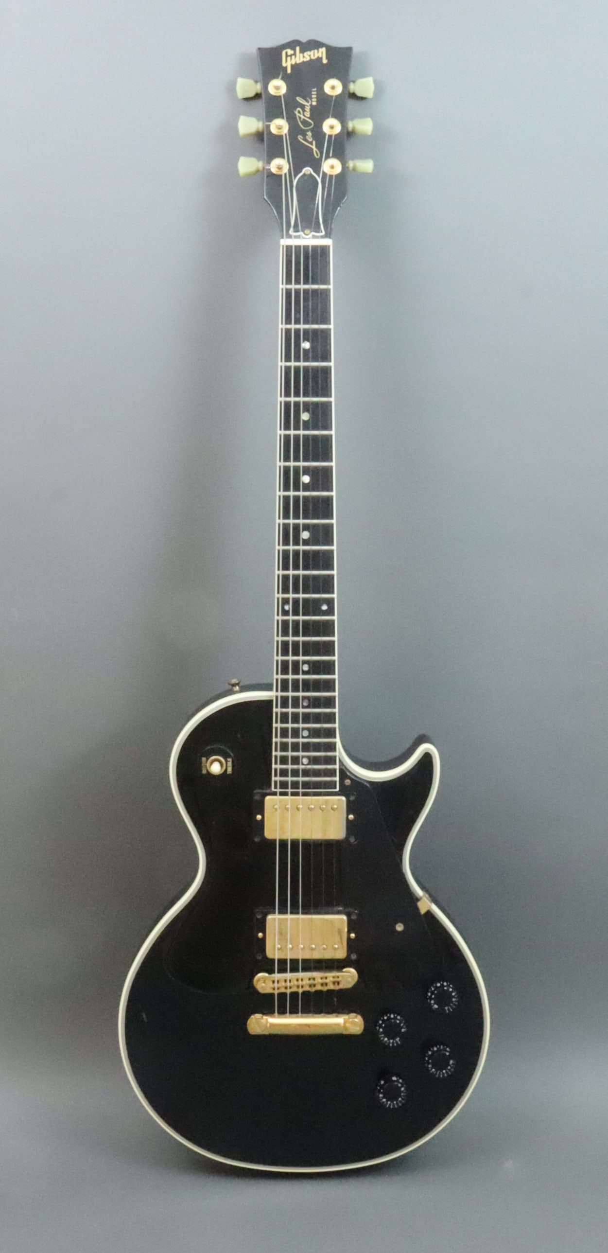1986 GIBSON LES PAUL STUDIO BLACK ELECTRIC GUITAR (1 of 12)