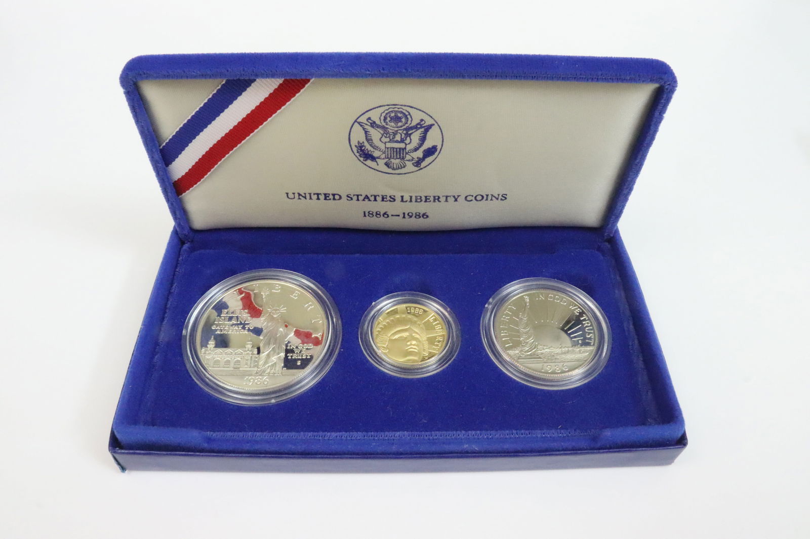 1986 US LIBERTY GOLD & SILVER 3 COIN PROOF SET (1 of 2)