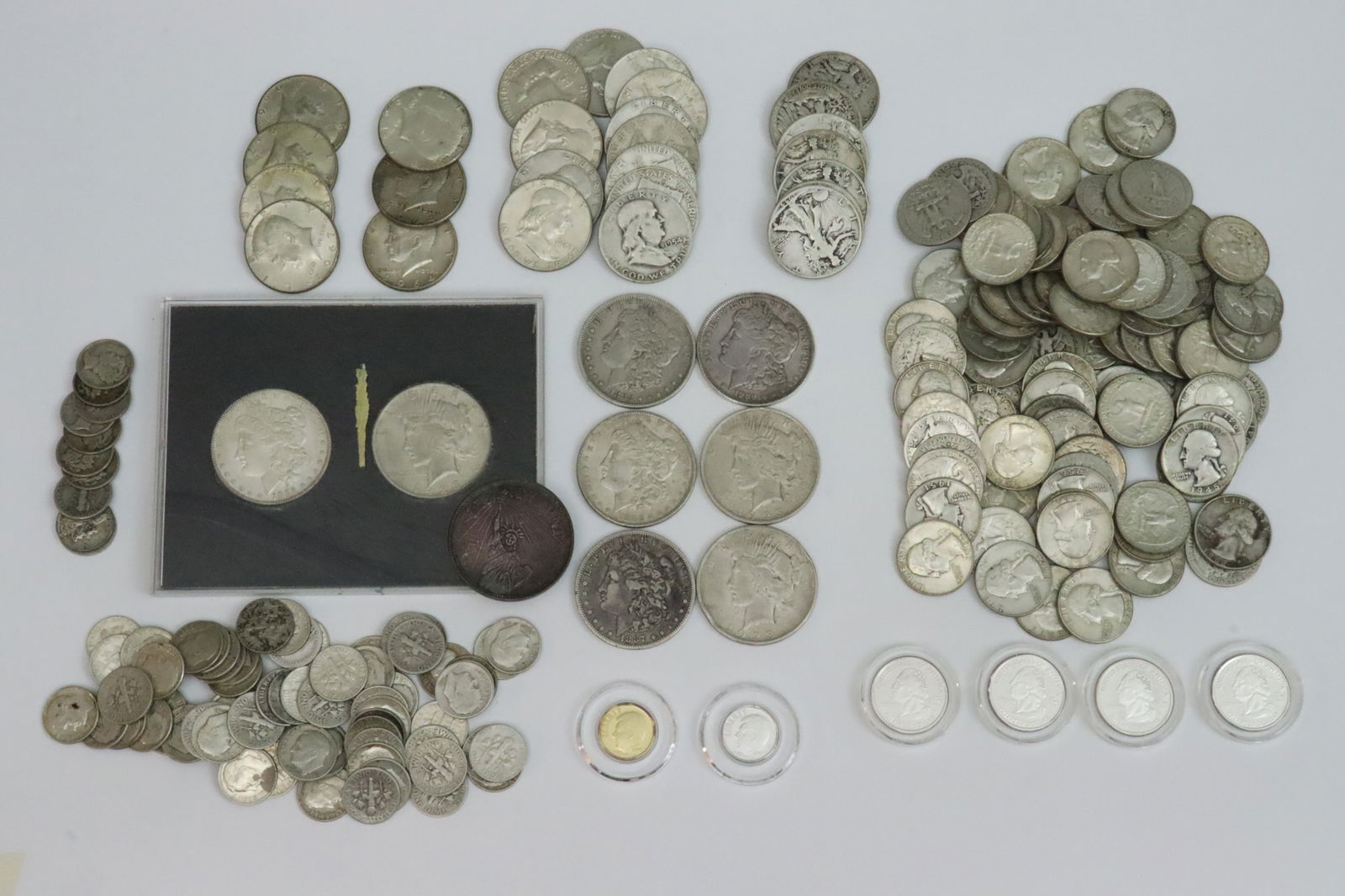 ESTATE GROUP OF US SILVER COINS (1 of 1)