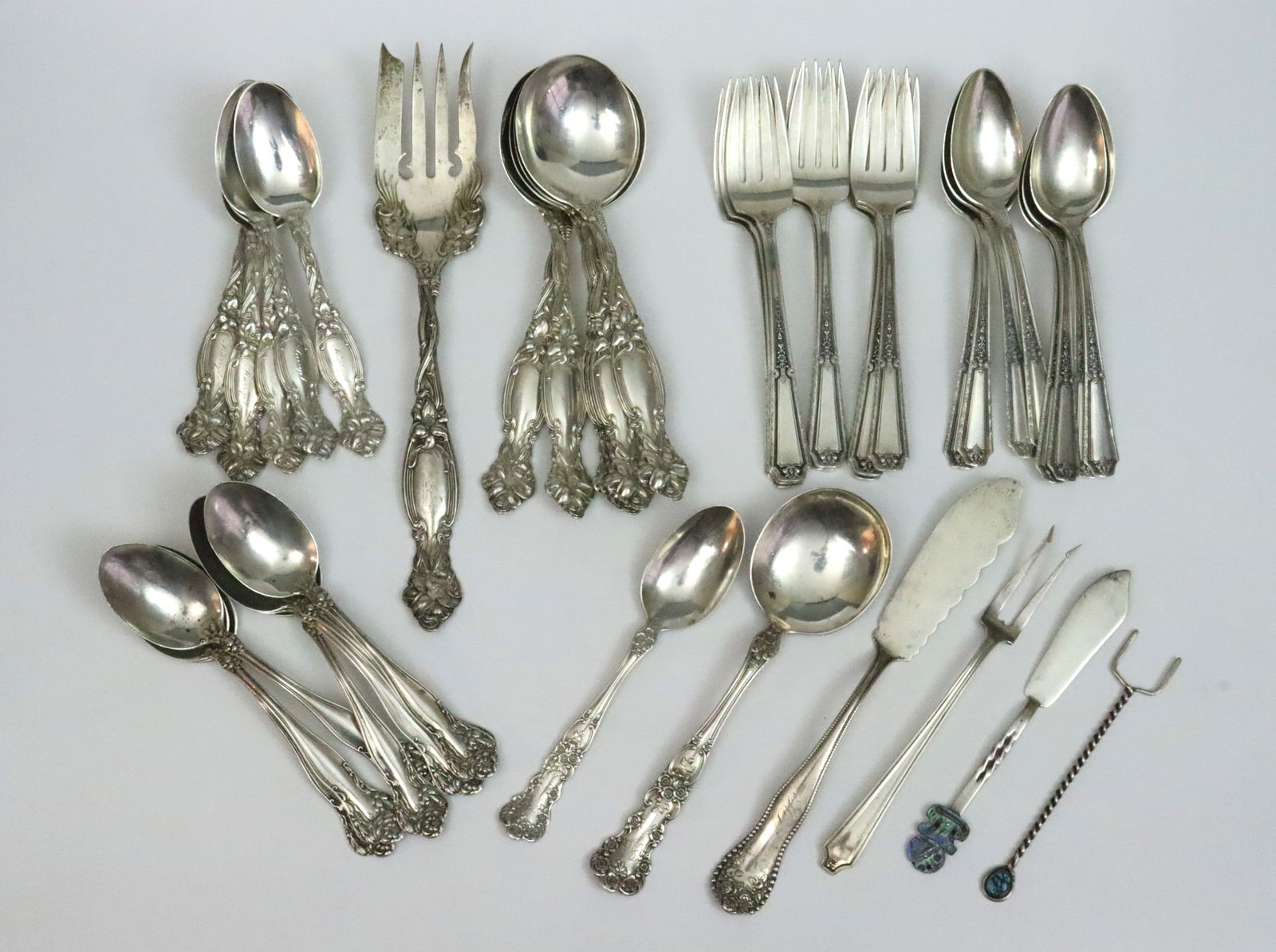 (42) PIECE GROUP OF STERLING FLATWARE (1 of 1)