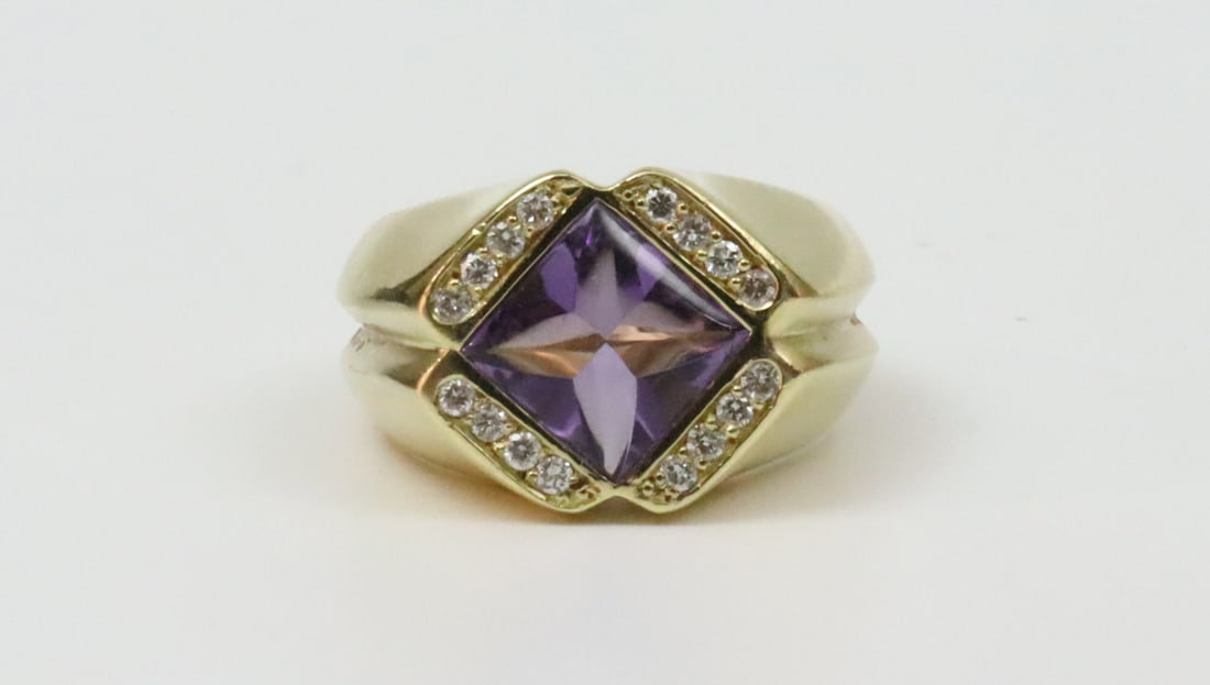 18K AMETHYST & DIAMOND RING (1 of 5)