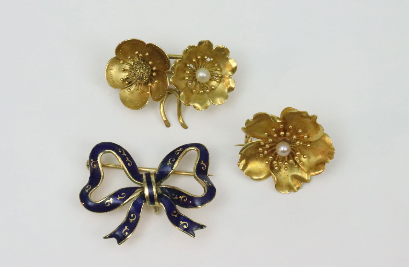 (3) 18K GOLD PINS (1 of 2)