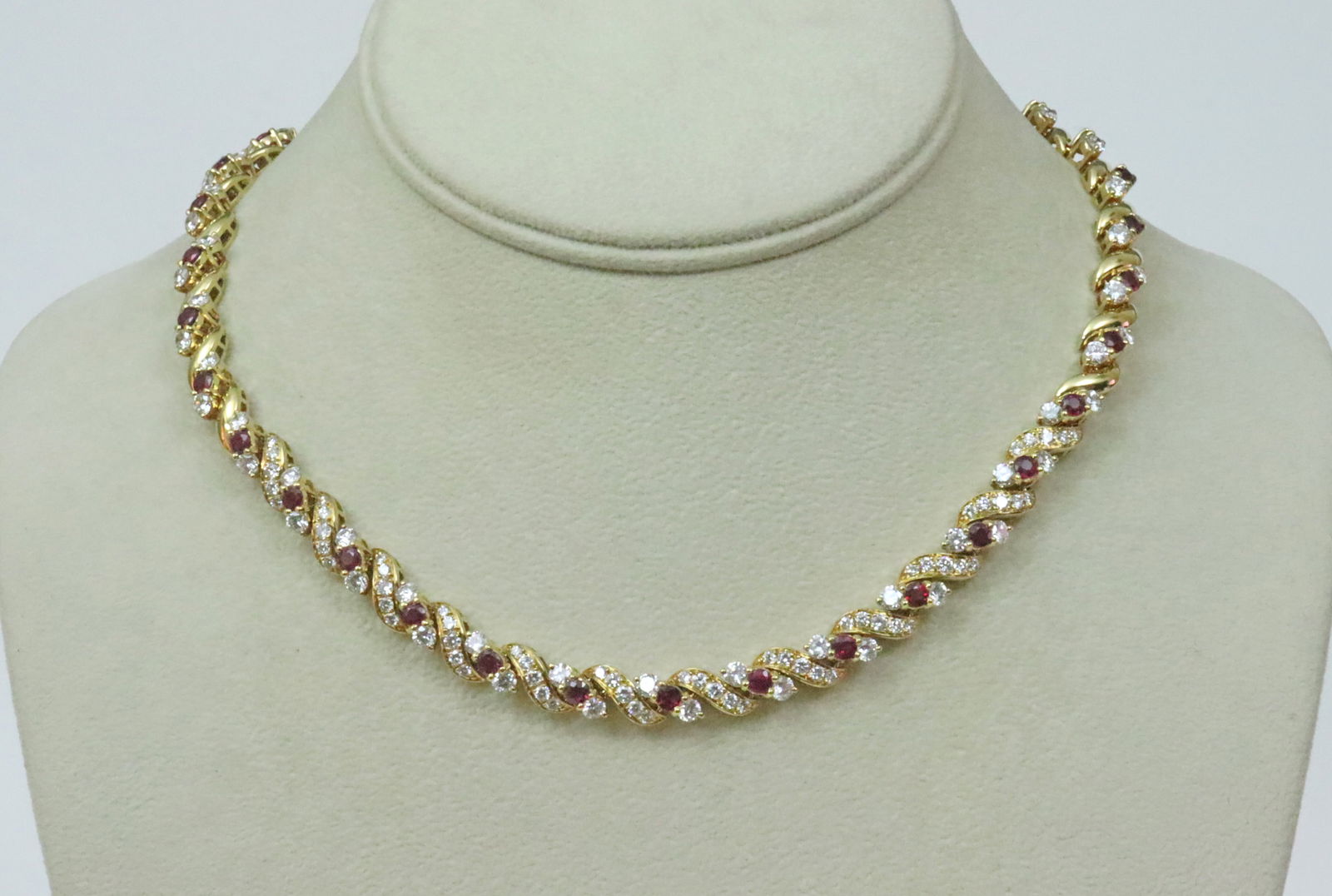 CHAUMET 18K DIAMOND & RUBY CHOKER NECKLACE (1 of 6)