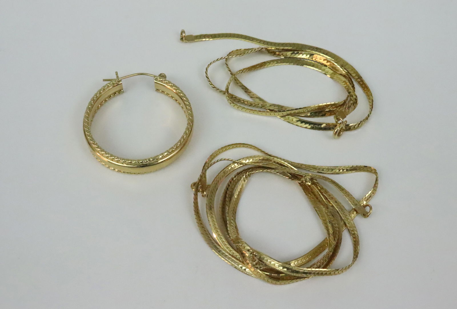 (3) PIECE SCRAP GOLD GROUP (1 of 1)