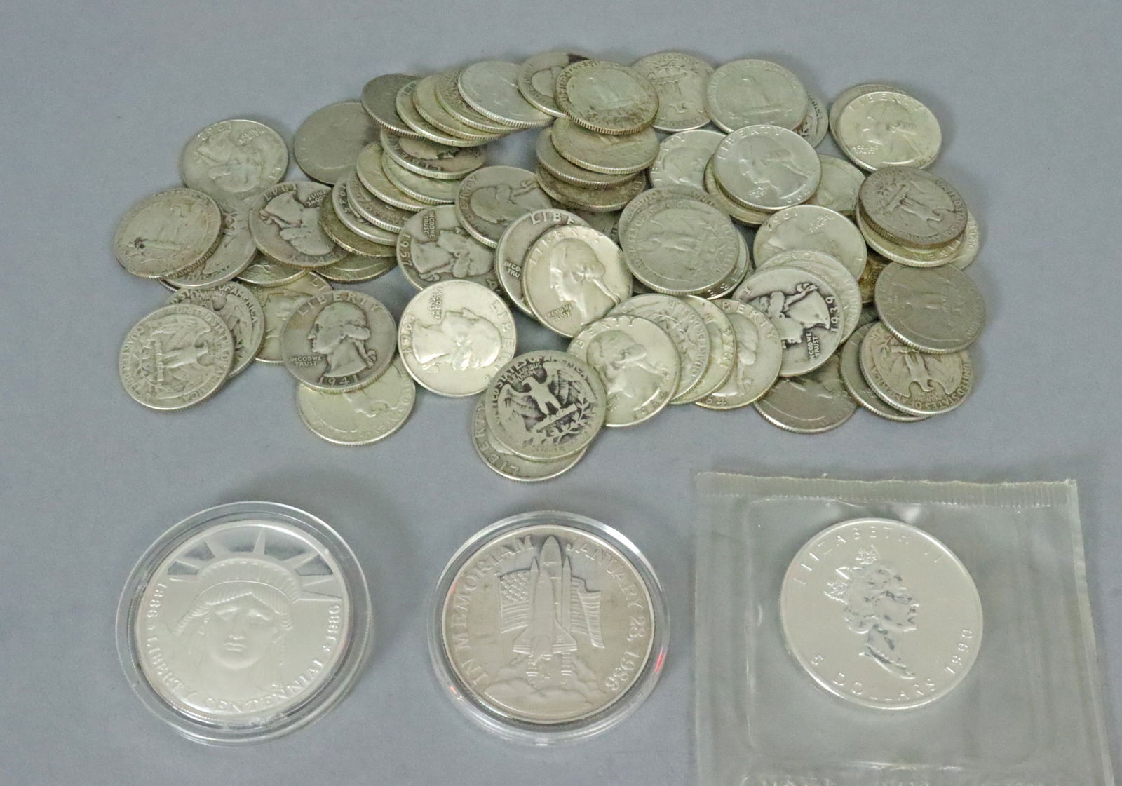 GROUP OF US & CANADA SILVER COINS & MEDALS (1 of 1)