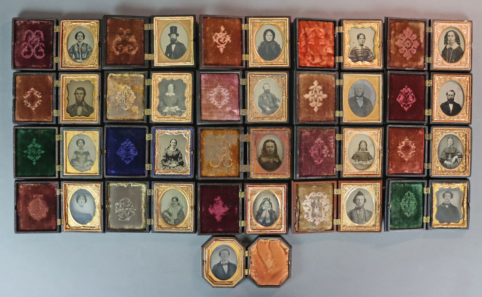 (21) 1/9 PLATE AMBROTYPES IN UNION CASES - ADULTS (1 of 8)