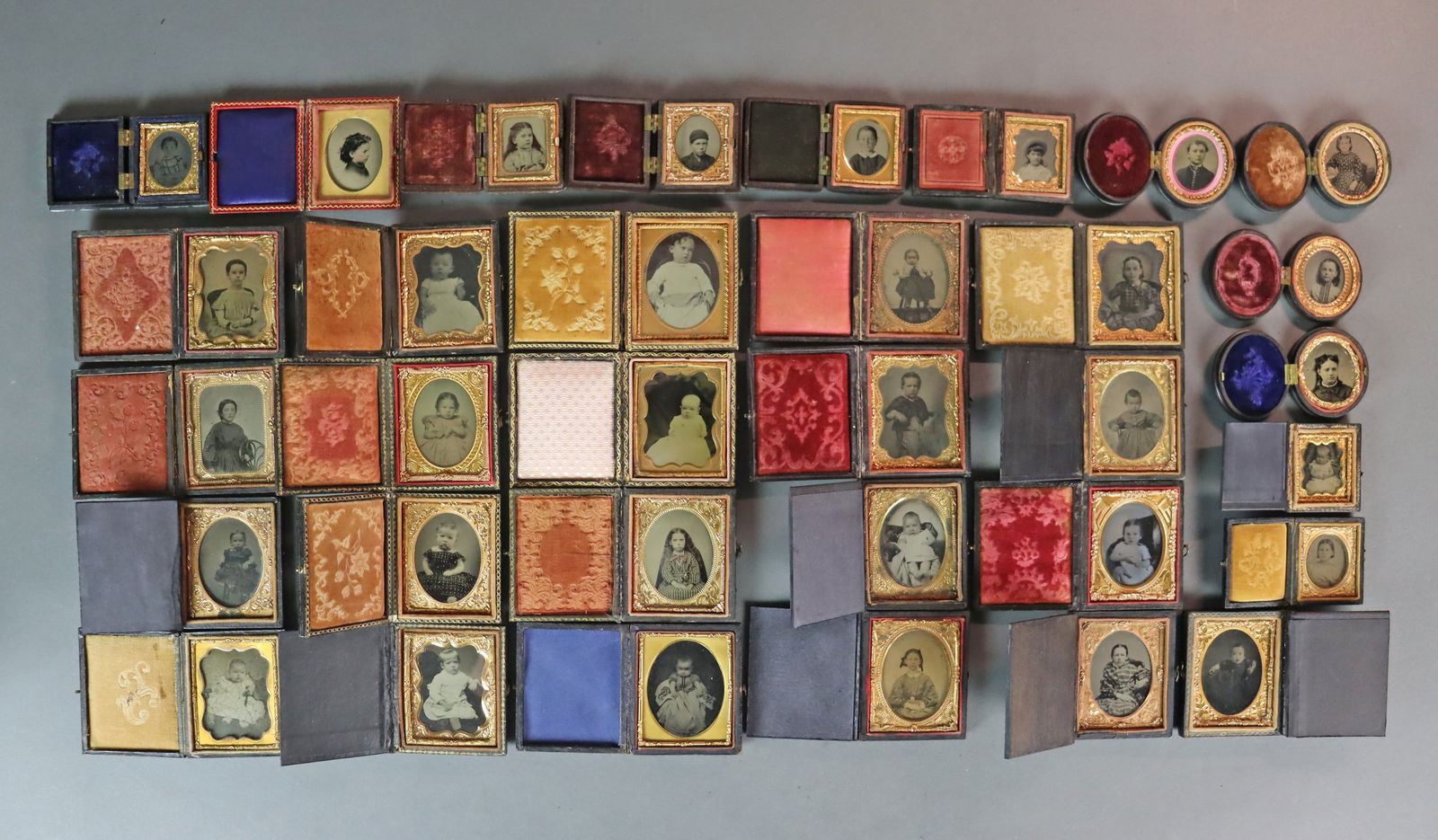 (33) 1/9 & 1/16 PLATE TINTYPES - CHILDREN (1 of 9)