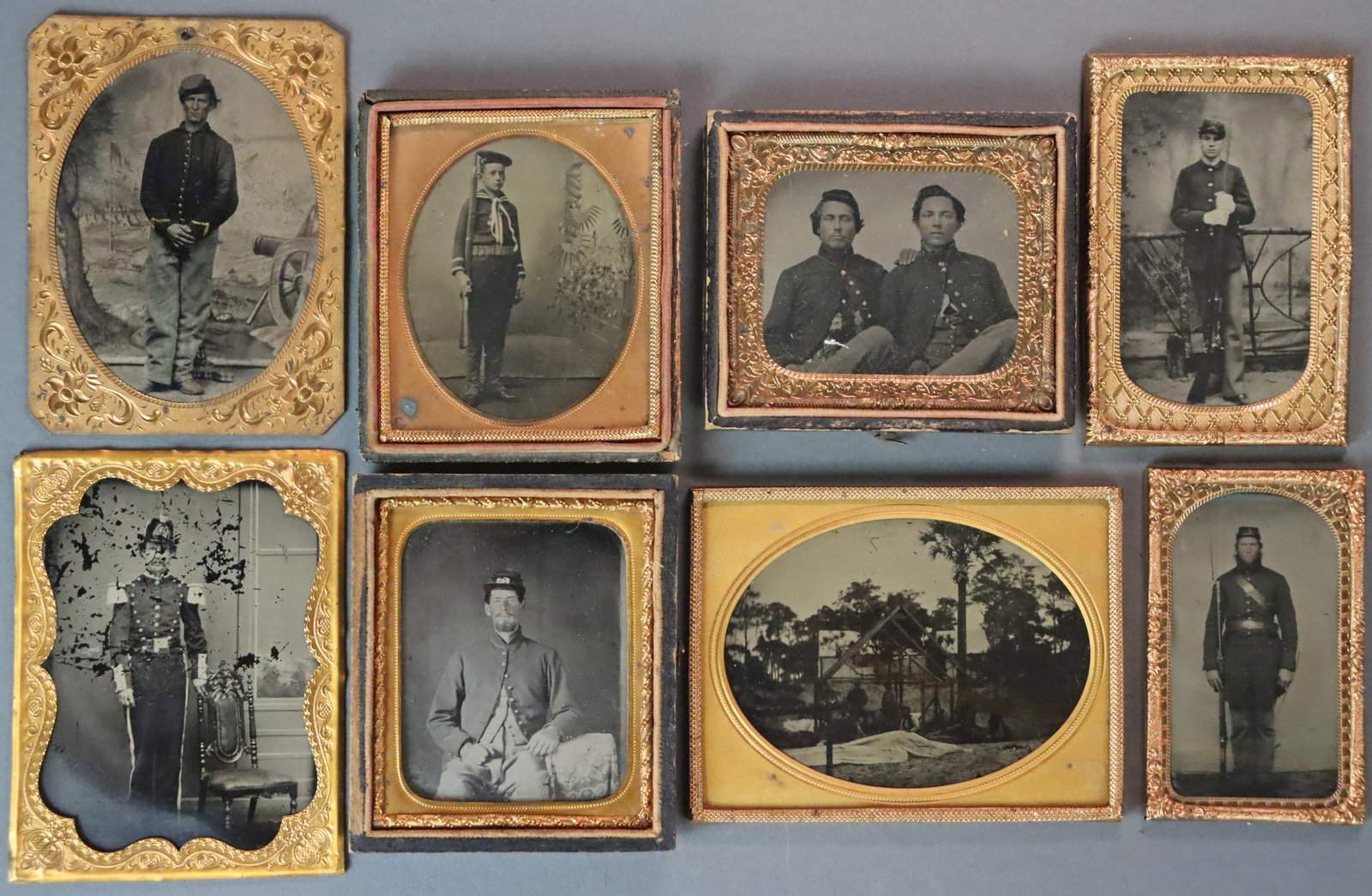 (8) HALF CASE & UNCASED TINTYPE CIVIL WAR SOLDIERS (1 of 5)
