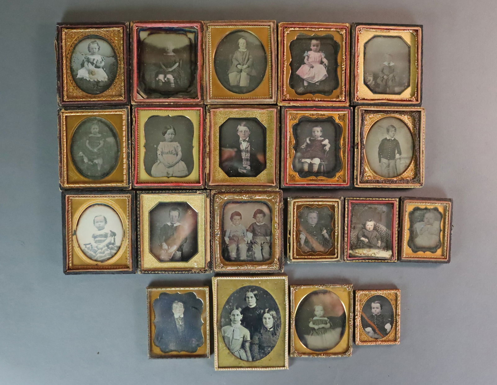(20) HALF CASED & UNCASED DAGUERREOTYPES-CHILDREN (1 of 7)