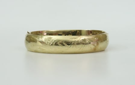 14K BANGLE BRACELET