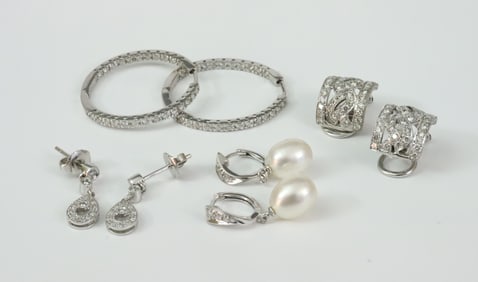 (4) PAIRS 14K DIAMOND MELEE EARRINGS
