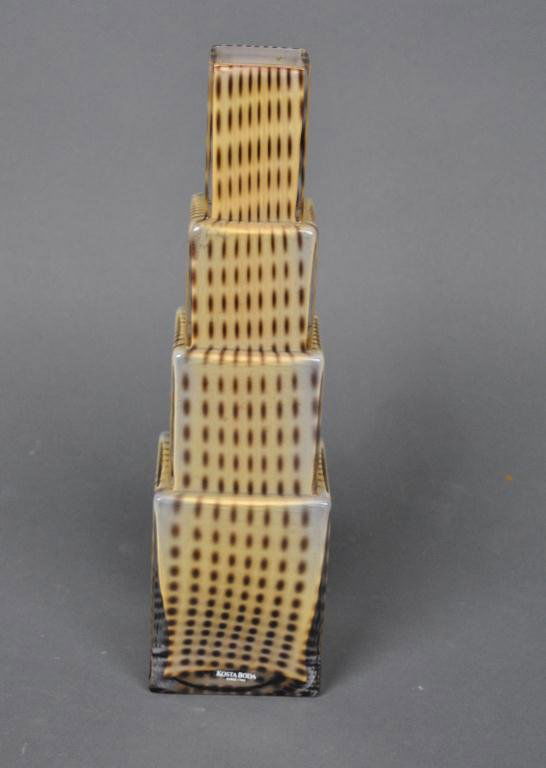 BERTIL VALLIEN KOSTA BODA SKYSCRAPER VASE: signed and numbered 40046, 11.5in.