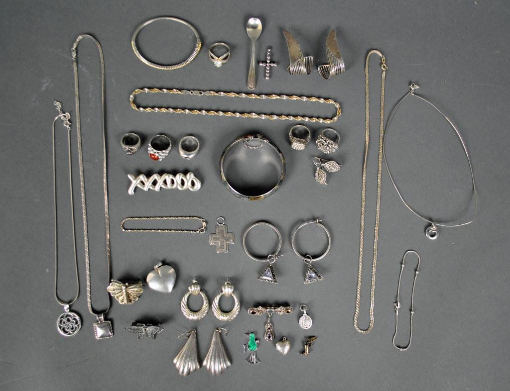 30+ STERLING SILVER JEWELRY GROUP: including a Tiffany & Co. heart pendant and necklace, bracelets, necklaces, pendants, rings, earrings, brooches, etc., many Mexican, some marcasite and Italian, all marked sterling or 925, one marked
