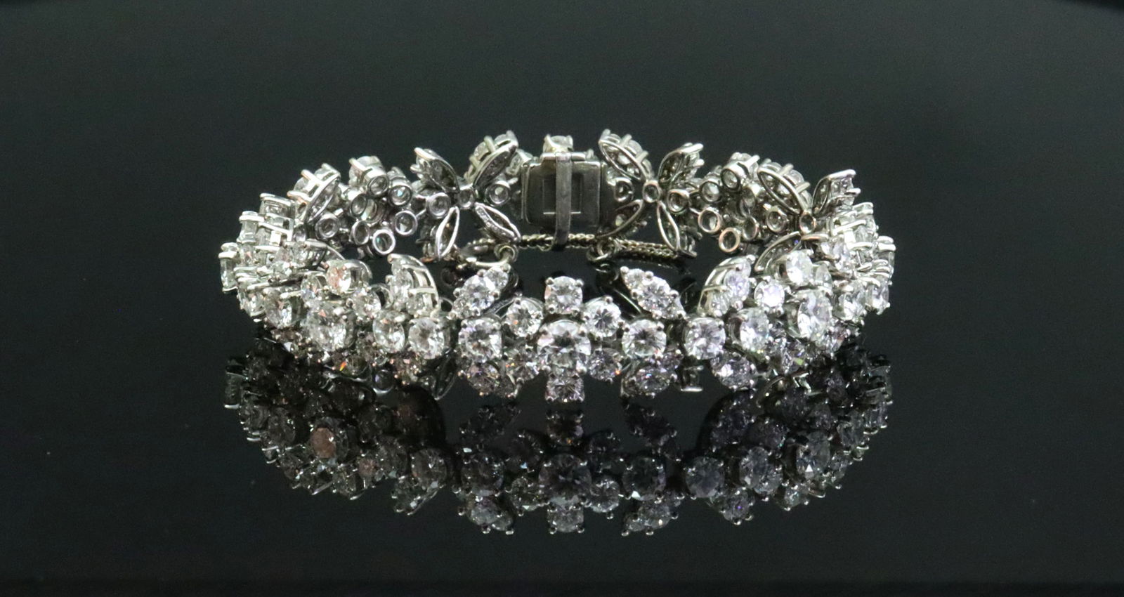 TIFFANY & CO. PLATINUM & DIAMOND BRACELET